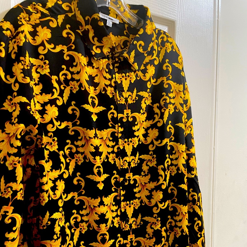 XL 90s vintage style shirt